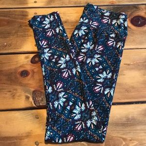 FINAL PRICE { lularoe } OS boho leggings